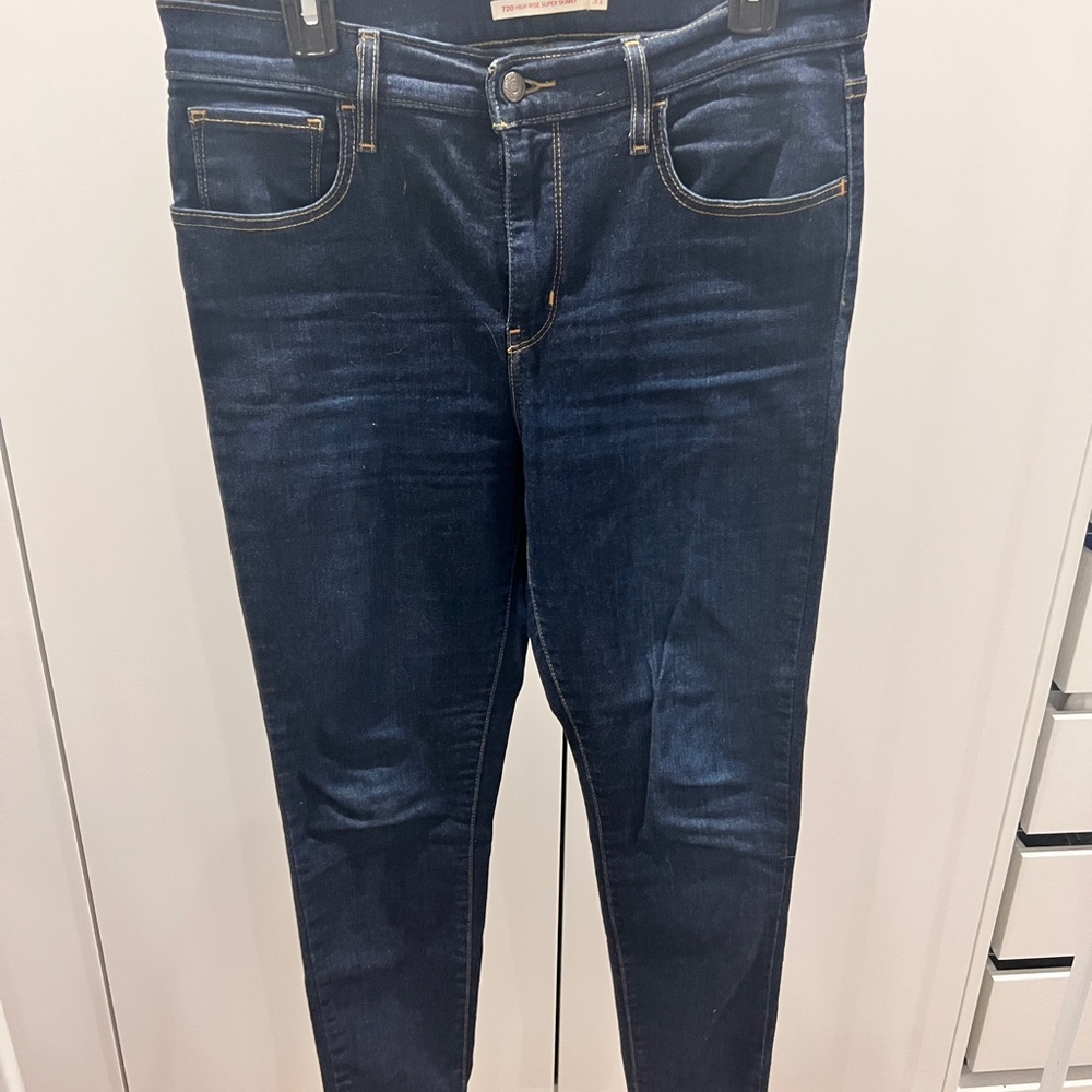Levi's Women's Dark Blue Straight Leg Jeans